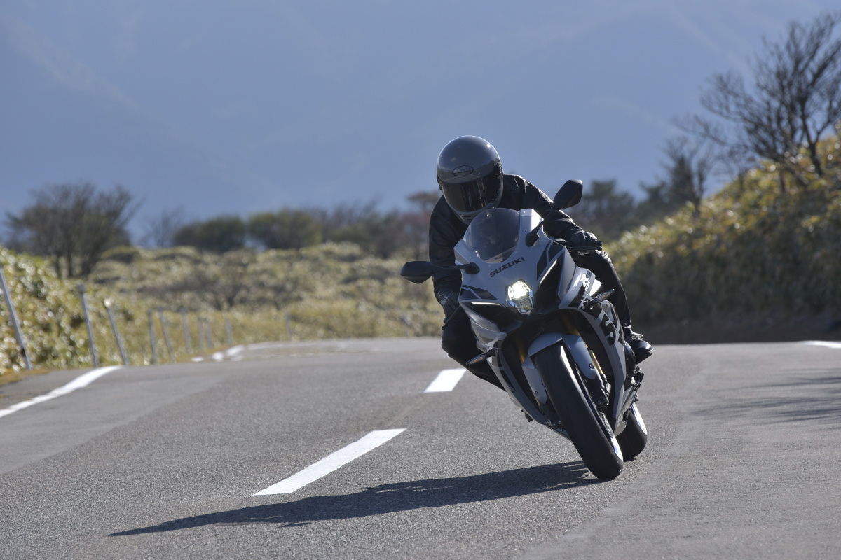 SPORTMAX Roadsport 2 | オンロードラジアル | タイヤカタログ